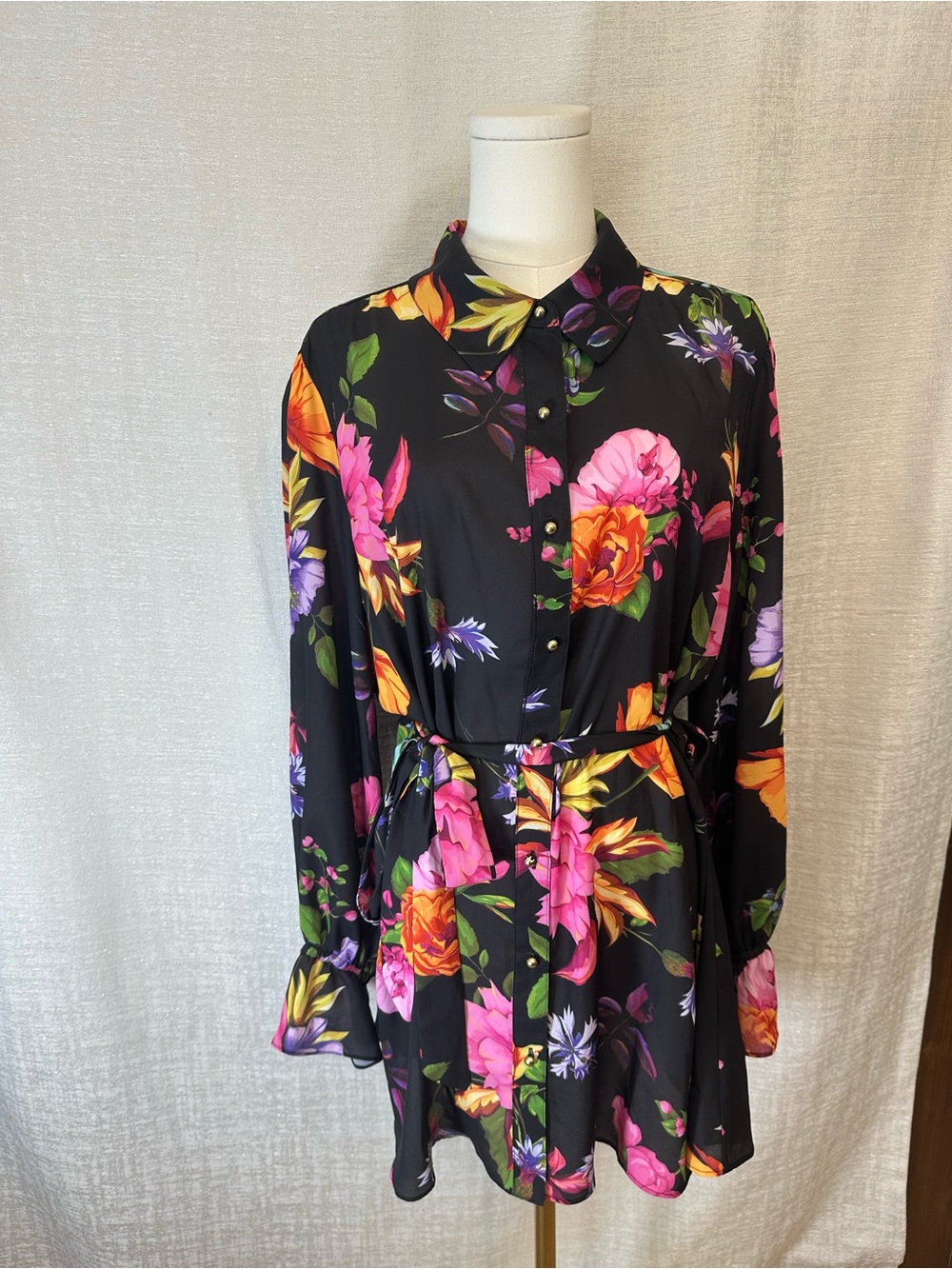 Iman Global Chic Everything Blouse Multi Floral, Black Button-Front & Tie Waist